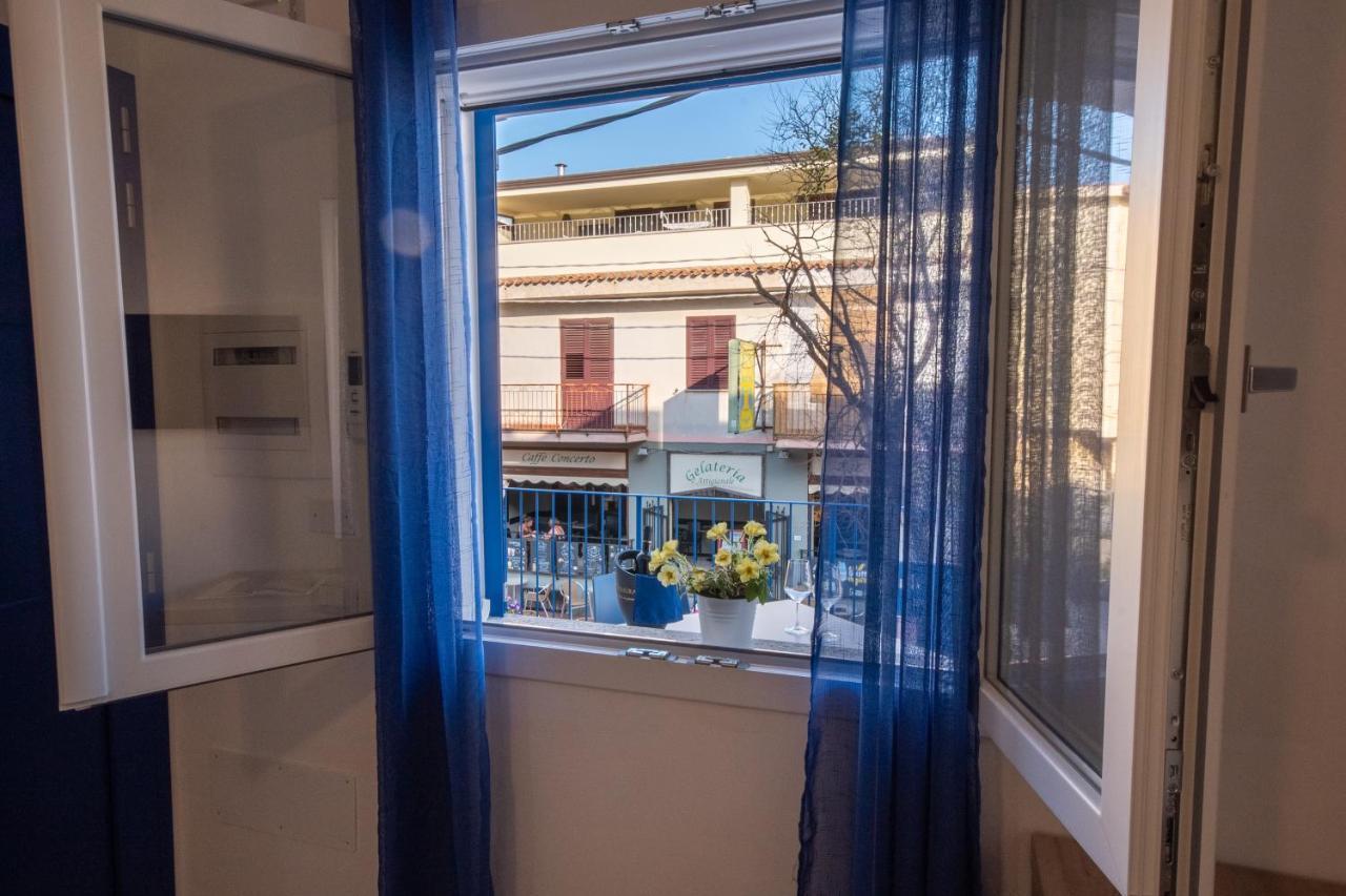 Bed & Blu Hotel La Caletta Bagian luar foto