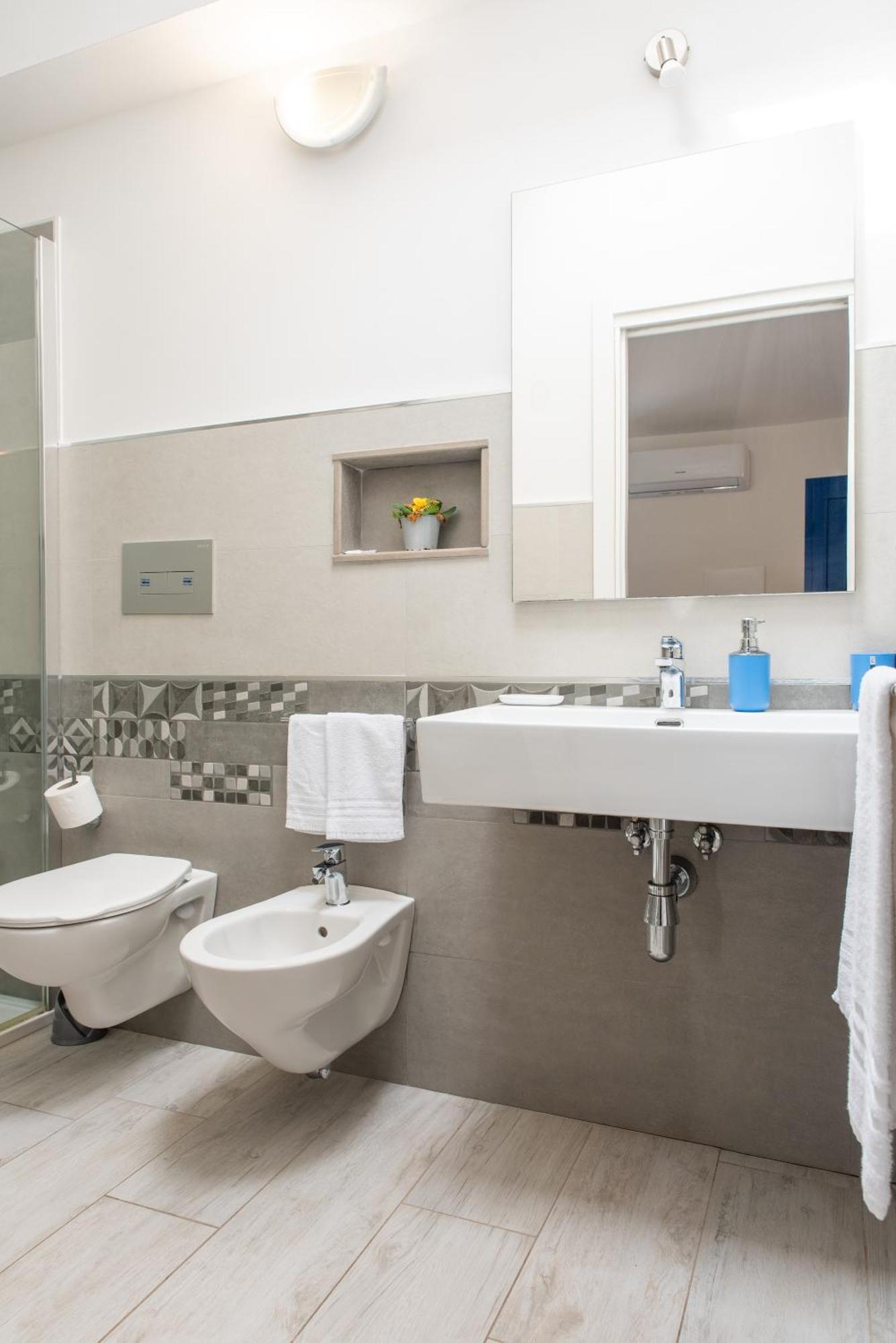 Bed & Blu Hotel La Caletta Bagian luar foto
