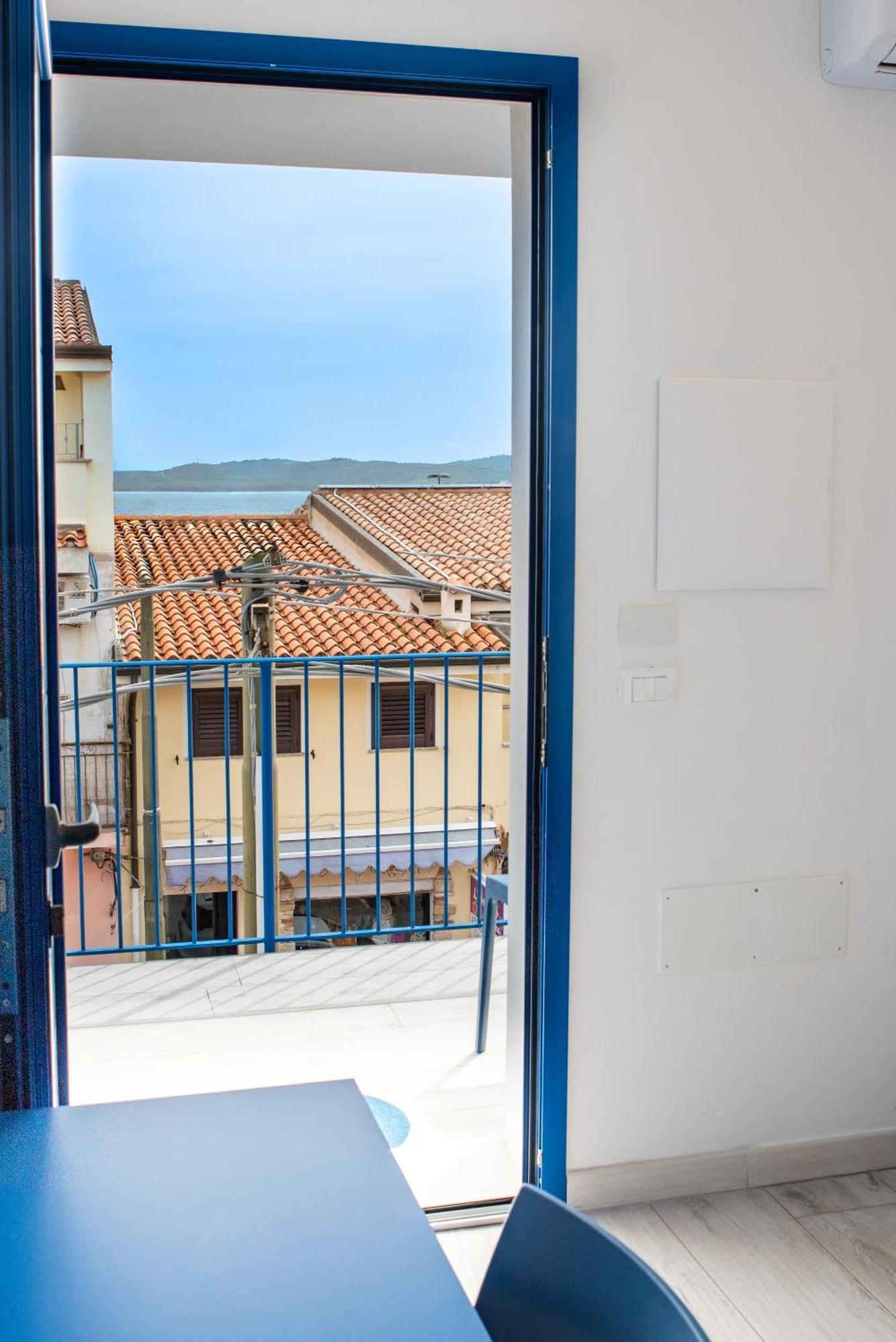 Bed & Blu Hotel La Caletta Bagian luar foto